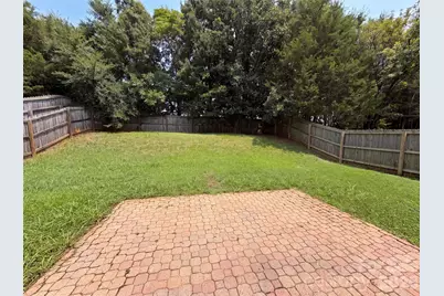 5714 Waverly Lynn Lane, Charlotte, NC 28269 - Photo 15