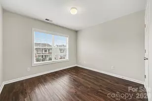 9839 Jeanette Cir, Charlotte, NC 28213 - Photo 11