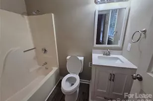 525 12th Street SW, Hickory, NC 28602 - Photo 9