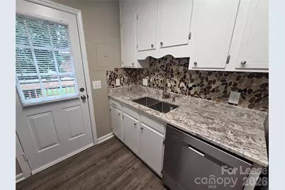 525 12th Street SW #26, Hickory, NC 28602 - Photo 7