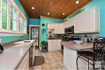 1532 The Plaza, Charlotte, NC 28205 - Photo 11