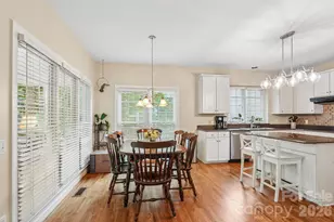 7613 Tarland Ln, Charlotte, NC 28269 - Photo 9
