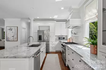 2013 Victorian Place, Charlotte, NC 28203 - Photo 17