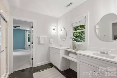 2013 Victorian Place, Charlotte, NC 28203 - Photo 29