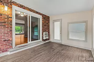 320 Kendale Ct, East Flat Rock, NC 28726 - Photo 13