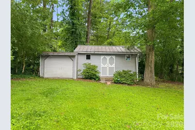 320 Kendale Court, East Flat Rock, NC 28726 - Photo 29