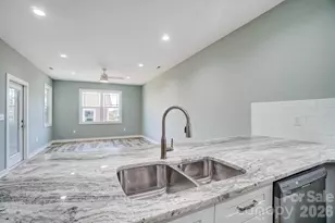 1529 28th St Pl SE, Hickory, NC 28602 - Photo 11