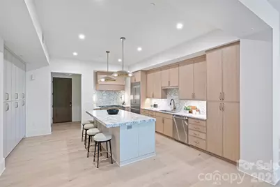 409 Queens Road #301, Charlotte, NC 28207 - Photo 3