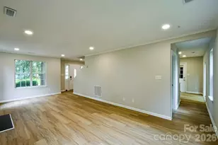 6020 Running Deer Rd, Charlotte, NC 28214 - Photo 3