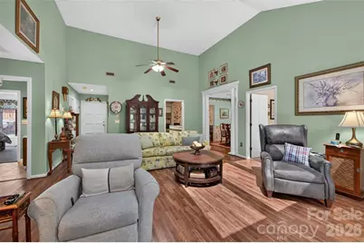 1630 12th Street NE, Hickory, NC 28601 - Photo 7