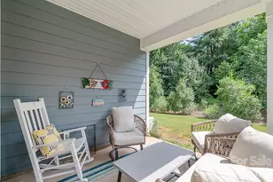 8026 Saluda Dr, Charlotte, NC 28269 - Photo 9