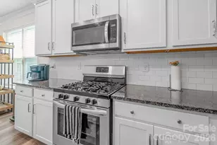 8026 Saluda Dr, Charlotte, NC 28269 - Photo 21