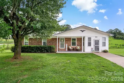 204 Quail Hollow Road, Marion, NC 28752 - Photo 1
