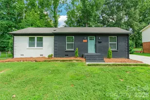 6557 Cove Creek Dr, Charlotte, NC 28215 - Photo 1