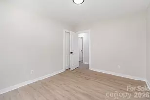 6557 Cove Creek Dr, Charlotte, NC 28215 - Photo 21