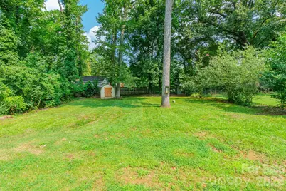 6557 Covecreek Drive, Charlotte, NC 28215 - Photo 25