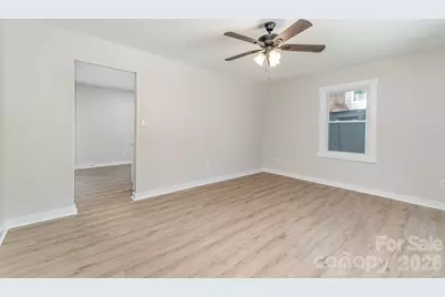 6557 Covecreek Drive, Charlotte, NC 28215 - Photo 5