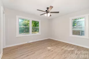 6557 Cove Creek Dr, Charlotte, NC 28215 - Photo 15