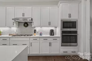 4128 Merkland Ln, Charlotte, NC 28226 - Photo 9