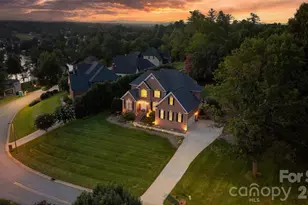 1025 N Shore Dr, Hickory, NC 28601 - Photo 5