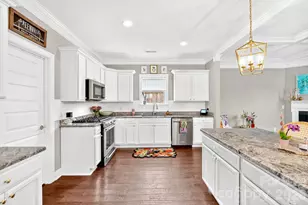 9 Winn St, Greenville, SC 29601 - Photo 29