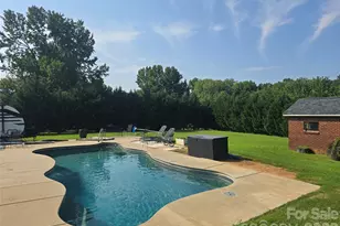 5914 Hanna Ct, Charlotte, NC 28212 - Photo 5
