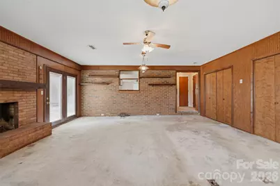 2111 24th Street NE, Hickory, NC 28601 - Photo 17