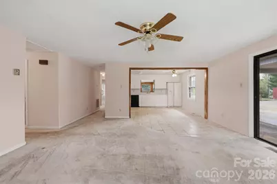 2111 24th Street NE, Hickory, NC 28601 - Photo 23