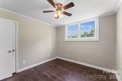 4405 Landing Court, Hickory, NC 28602 - Photo 19