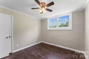 4405 Landing Ct, Hickory, NC 28602 - Photo 19