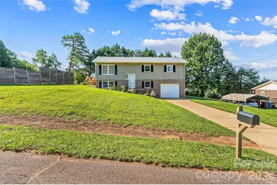4405 Landing Court, Hickory, NC 28602 - Photo 3