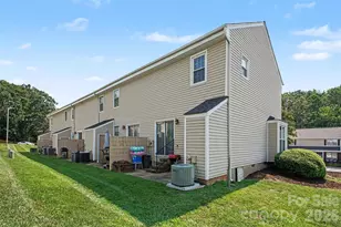 979 Surry Ln, Gastonia, NC 28054 - Photo 27