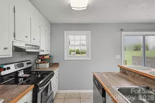 979 Surry Ln, Gastonia, NC 28054 - Photo 13