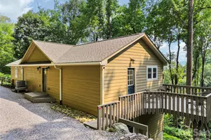 297 Triple Creek Dr, Clyde, NC 28721 - Photo 3