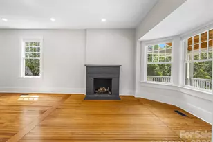 143 Broadway Ave, Tryon, NC 28782 - Photo 9