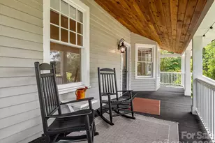 143 Broadway Ave, Tryon, NC 28782 - Photo 5