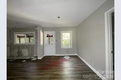 6931 Crossridge Road, Charlotte, NC 28214 - Photo 5