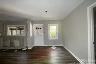 6931 Crossridge Rd, Charlotte, NC 28214 - Photo 5