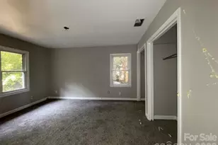 6931 Crossridge Rd, Charlotte, NC 28214 - Photo 7