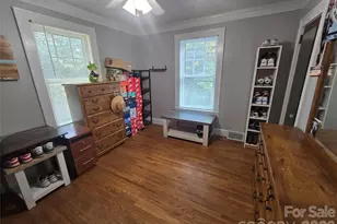 1466 White Oak Ave, Albemarle, NC 28001 - Photo 17