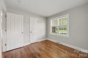 4421 Knollcrest Dr, Charlotte, NC 28208 - Photo 29