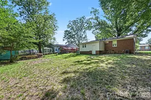 4421 Knollcrest Dr, Charlotte, NC 28208 - Photo 39