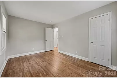 4421 Knollcrest Drive, Charlotte, NC 28208 - Photo 35