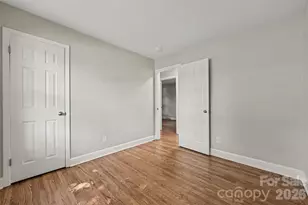 4421 Knollcrest Dr, Charlotte, NC 28208 - Photo 23