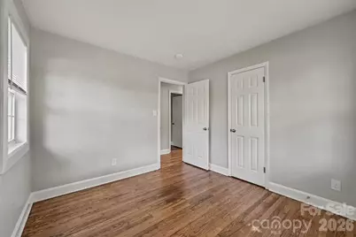 4421 Knollcrest Drive, Charlotte, NC 28208 - Photo 29