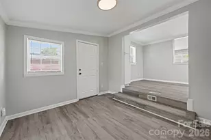 4421 Knollcrest Dr, Charlotte, NC 28208 - Photo 17