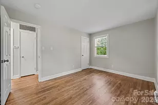 4421 Knollcrest Dr, Charlotte, NC 28208 - Photo 33