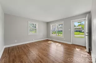 4421 Knollcrest Dr, Charlotte, NC 28208 - Photo 25