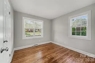 4421 Knollcrest Dr, Charlotte, NC 28208 - Photo 27