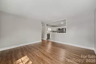 4421 Knollcrest Dr, Charlotte, NC 28208 - Photo 7